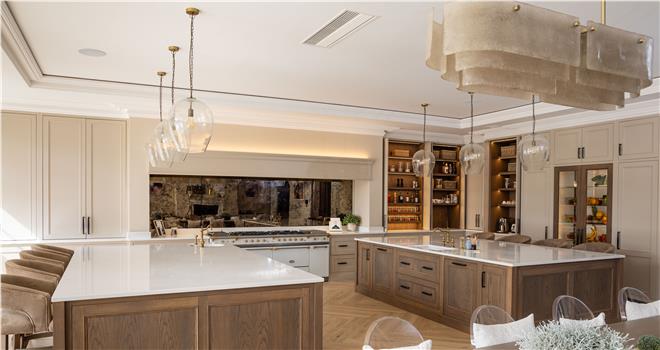 Inspiring Interiors: English Oak Kitchen & Pantry