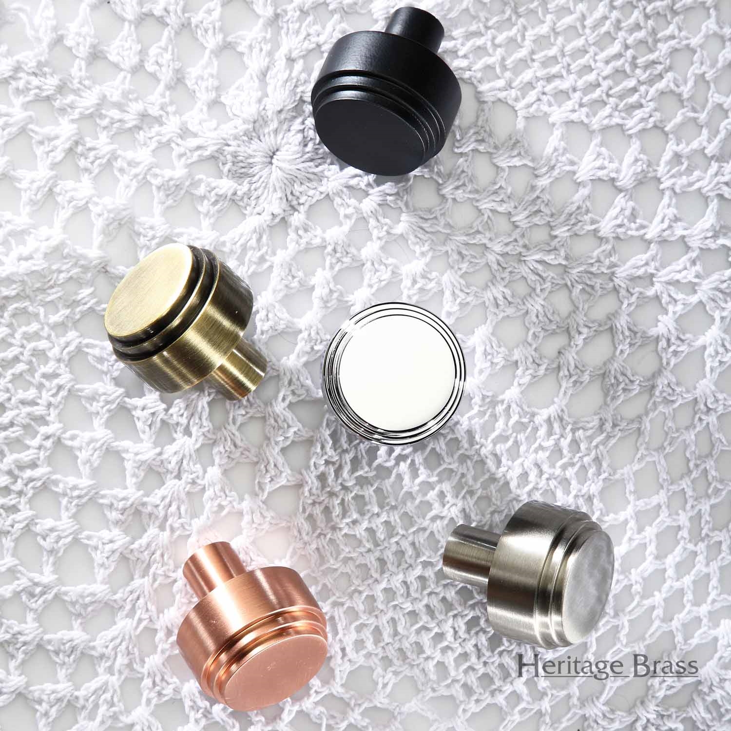 Hardware Knobs Heritage Brass Knob Round