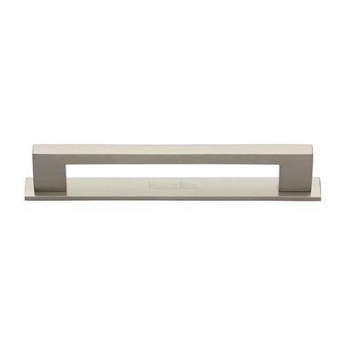 Metro Cabinet Pull Handle with Plate