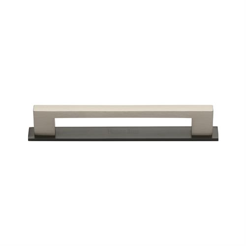 Metro Cabinet Pull Handle with Plate